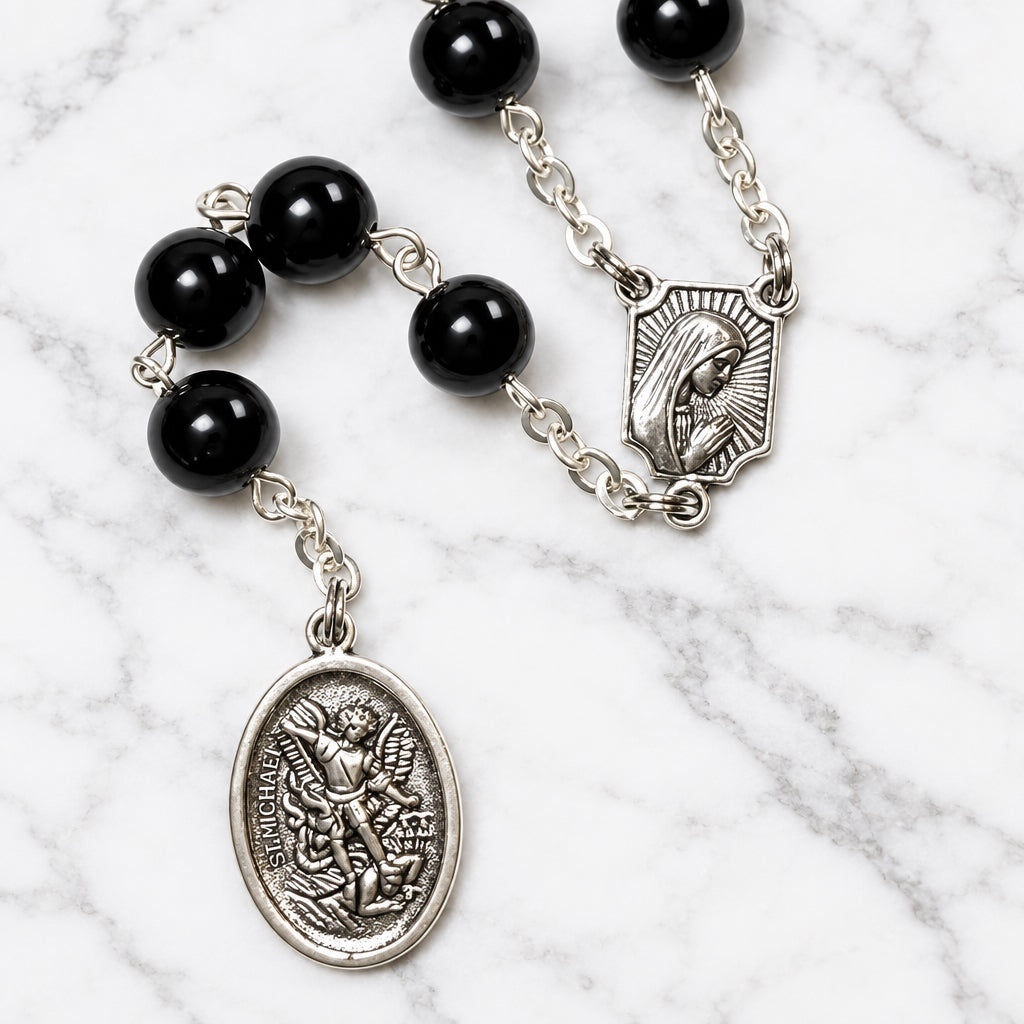 Coronilla de San Miguel Arcángel en Ónix Negro y Plata - Edición Limitada